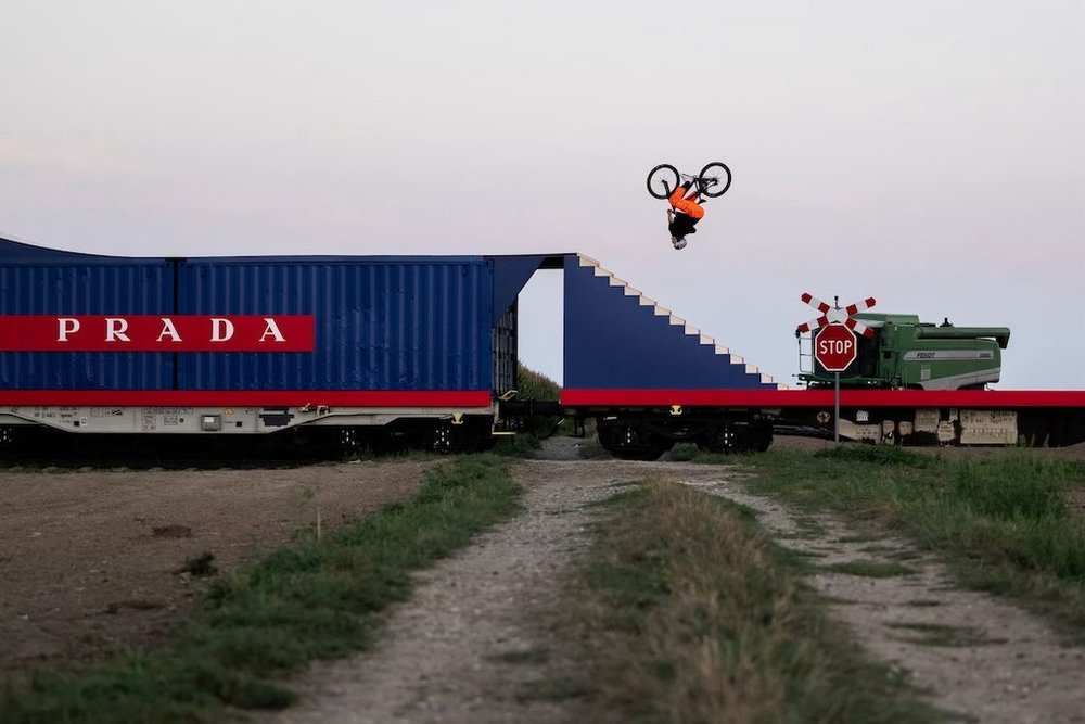 red bull bike express dawid godziek 1